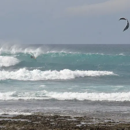 Soul Surfer 2* Cotillo
